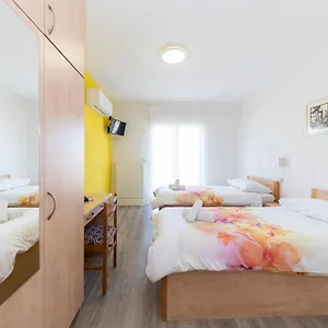 https://guesthouse-villa-irena.hotelinzadar.com