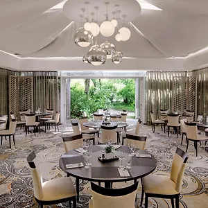 https://hilton-munich-park.com-bavaria.com